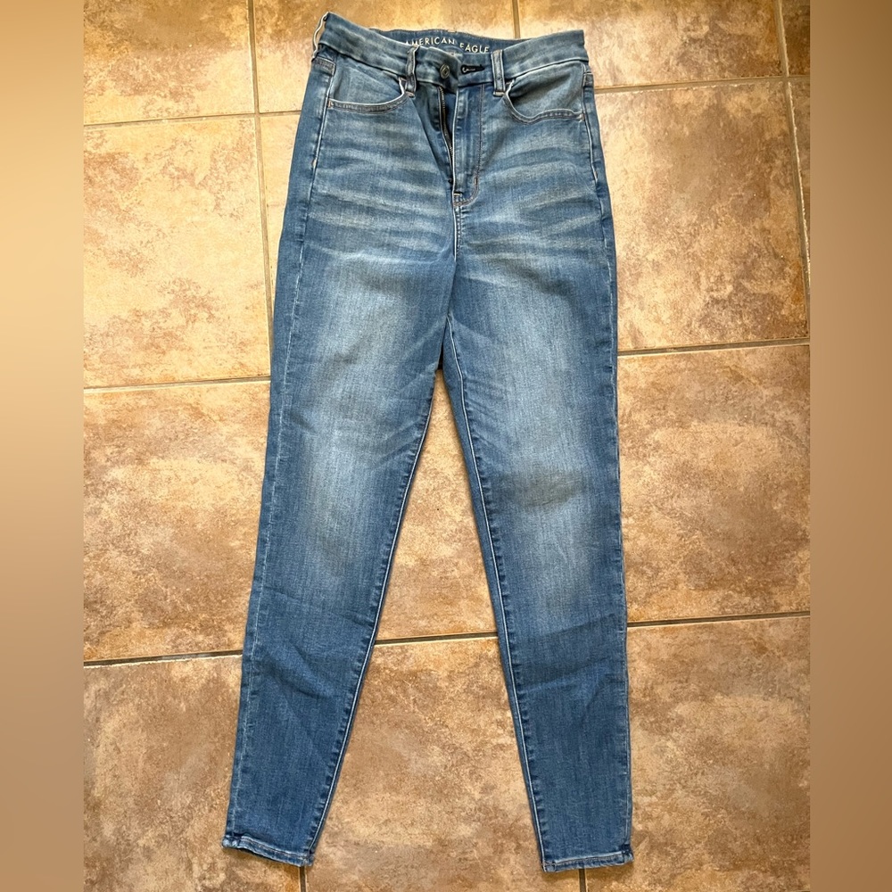 AMERICAN EAGLE highest rise jegging